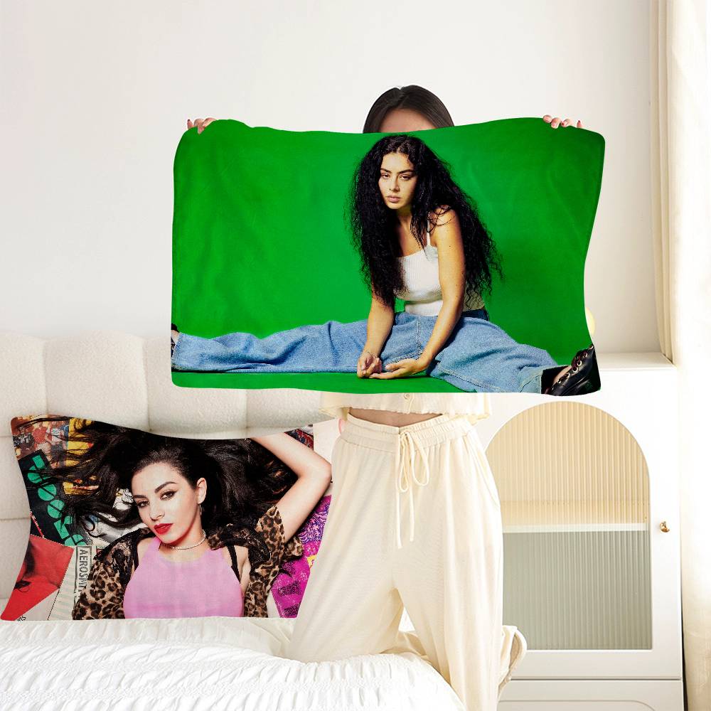 Singer C-Charli X-XCX Premium  - огляд і ціна Home Textiles Premium